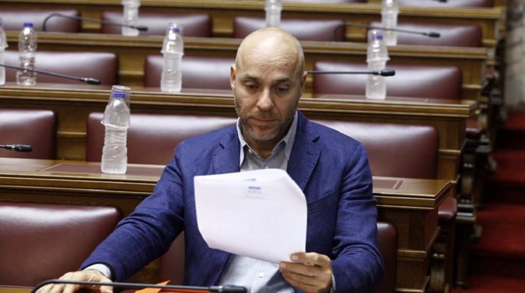 Παραιτήθηκε από βουλευτής ο Γιώργος Αμυράς (video)
