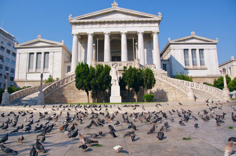 Οι μαθητές της Αθήνας υιοθετούν τα αγάλματα της πόλης τους