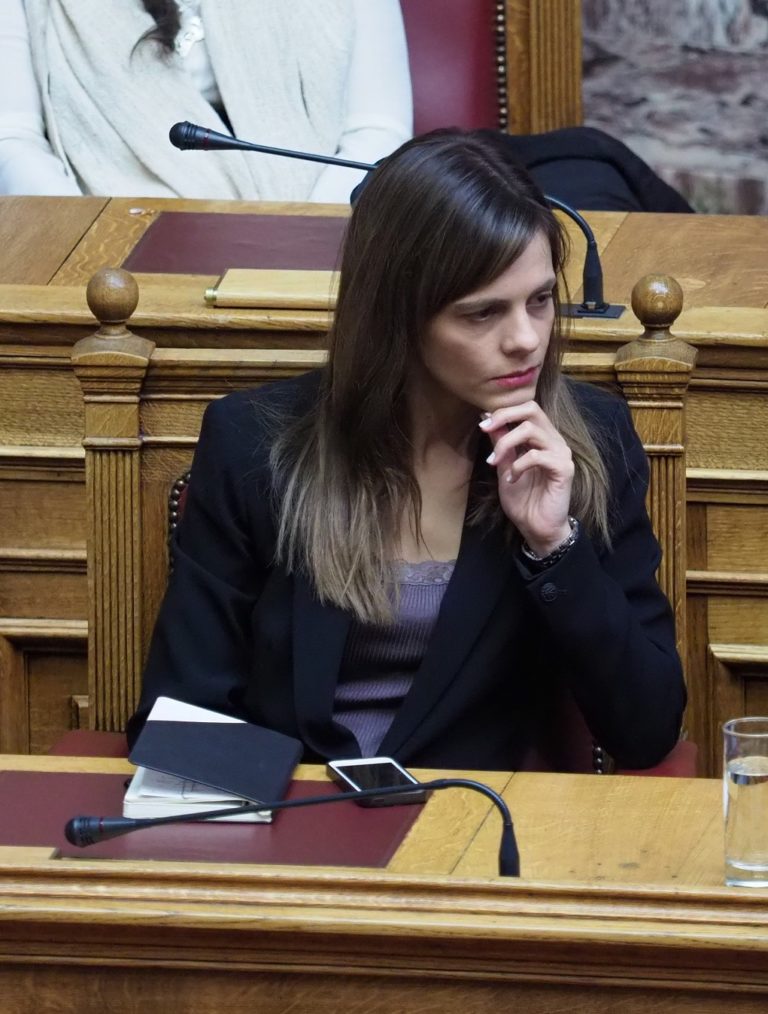 ΕΦΚΑ: Aναρτώνται τα ενημερωτικά για την πληρωμή των εισφορών (video)