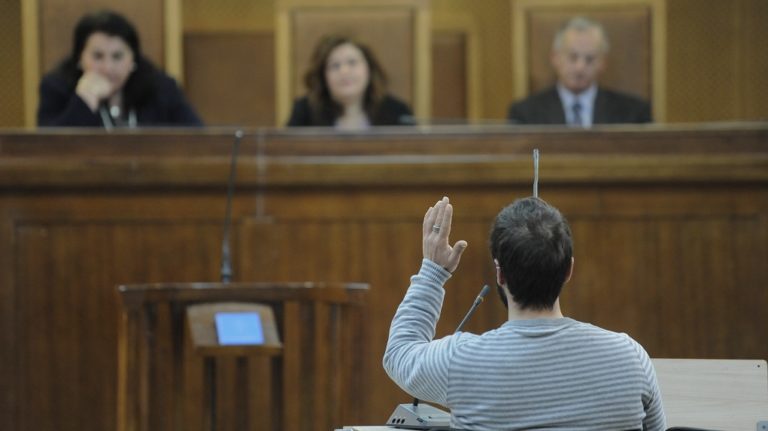 Δίκη Χρυσής Αυγής: «Οργανωμένη η επίθεση στην “Αντίπνοια”»