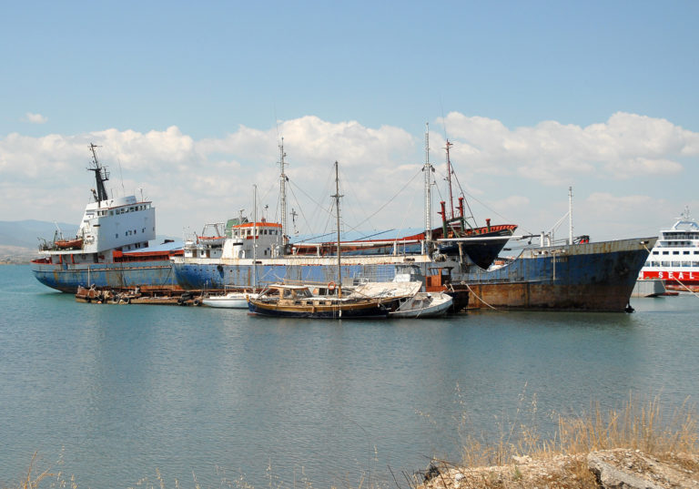 Βόλος: Απαγορεύτηκε ο απόπλους φορτηγού πλοίου