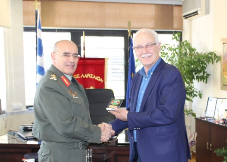 Στο δήμαρχο Λαρισαίων ο νέος διοικητής της 1ης Στρατιάς