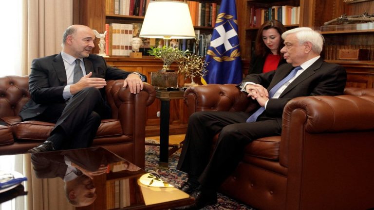  Με τον Μεγαλόσταυρο του Φοίνικος τιμά ο ΠτΔ τον P. Moscovici