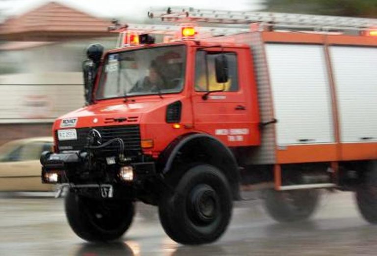 Εμπρησμός σε δύο οχήματα της ΕΥΑΘ