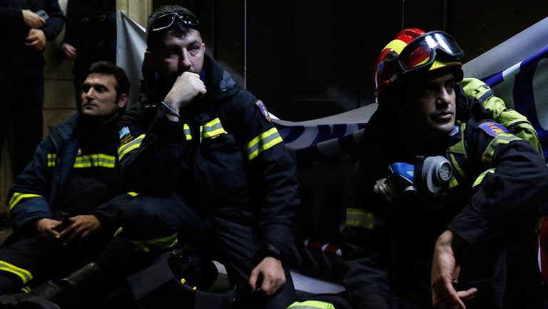 Με διάταξη η συνέχιση της απασχόλησης των πυροσβεστών 5ετούς θητείας (video)
