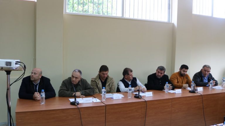 Απίστευτες καταστάσεις στα σχολεία του πρ. δήμου Ωλένης