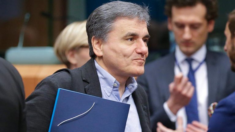 Ευκ. Τσακαλώτος: Ας δεσμευτεί ο κ. Μητσοτάκης ότι συντάσσεται με την εθνική γραμμή