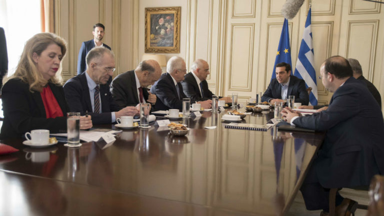 Τσίπρας προς Ένωση Ελληνικών Τραπεζών: Οφείλουμε να συνεργαστούμε (video)