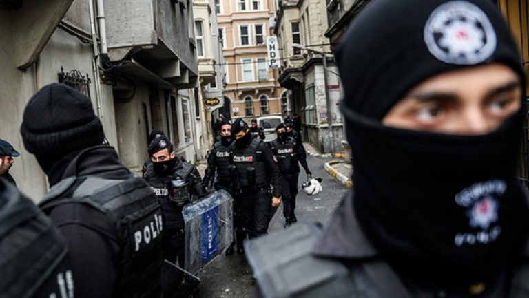 “Η μεγαλύτερη επιχείρηση κατά του ΙΚ εντός Τουρκίας” – 763 συλλήψεις, οι 350 “ξένοι”