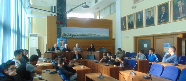 Ρέθυμνο: Συνάντηση με τα 15μελή προεδρεία των μαθητικών συμβουλίων είχε ο Γ. Μαρινάκης