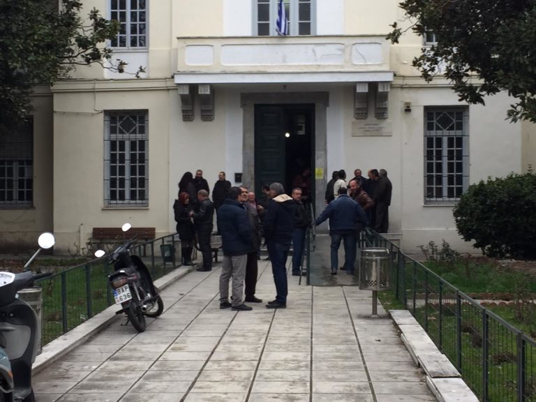 Σε κλίμα φόρτισης η δίκη για το χαμό τριών νέων
