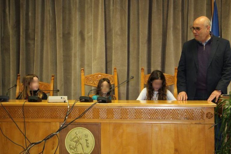 Ξενάγηση μαθητών στο Δημαρχείο Χανίων