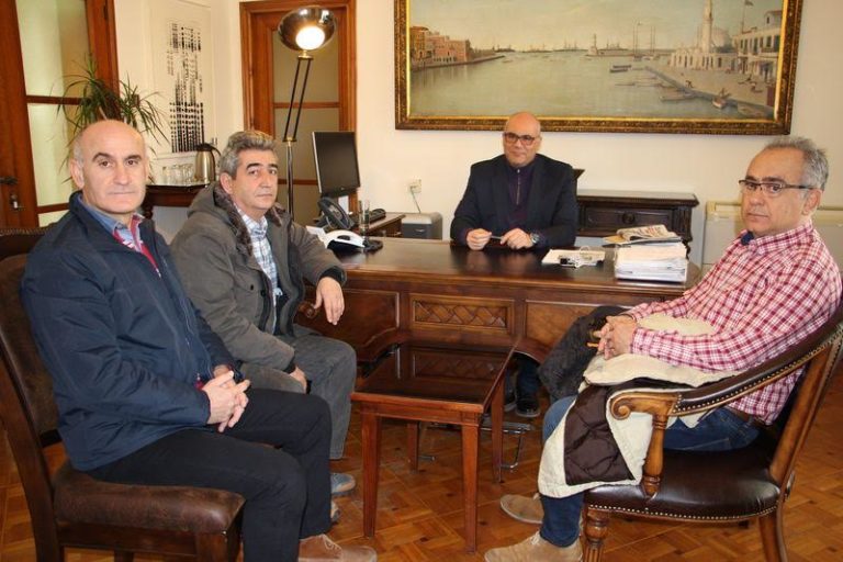 Συνάντηση Δημάρχου Χανίων με μέλη της Πανελλήνιας Ομοσπονδίας Σωματείων Ταχυδρομικών