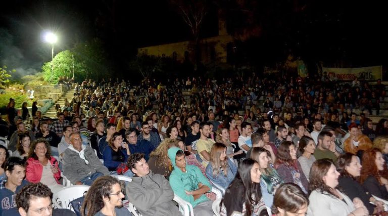 Χανιά: Σε δίκη ο Γιάννης Κυριακάκης για τη… διατάραξη της κοινής ησυχίας στο Φεστιβάλ «Αναιρέσεις»