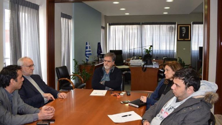 Ψάχνουν λύση για τους κατσίγαρους