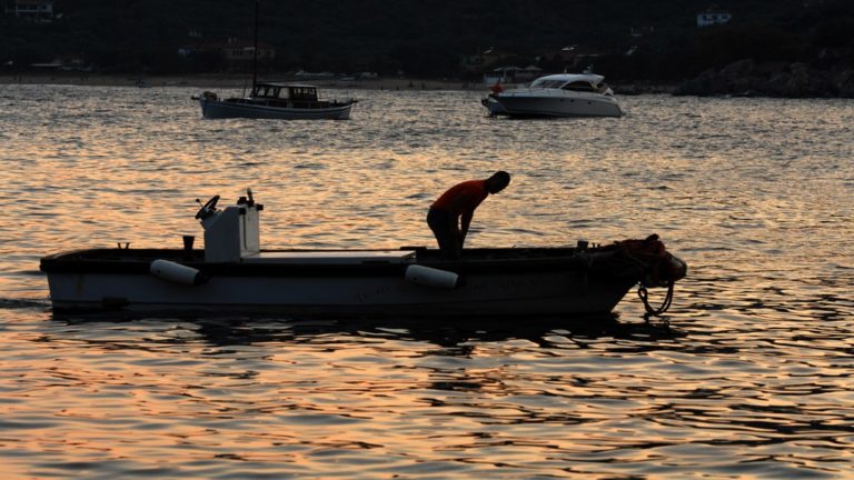 Κομοτηνή:«Σταύρωση» παράκτιων αλιέων  με  αθέμιτο ανταγωνισμό, από  Τούρκους