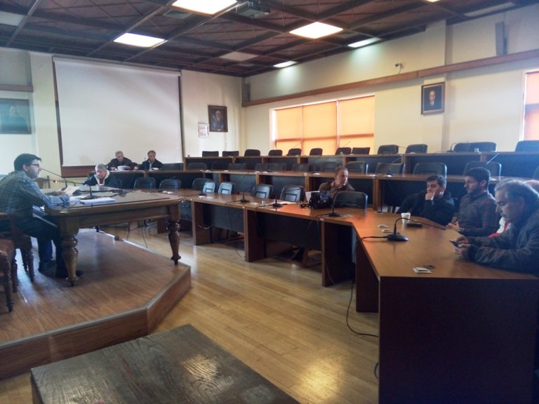 Βόλος: Διεθνής διαγωνισμός για την αντικατάσταση λαμπτήρων