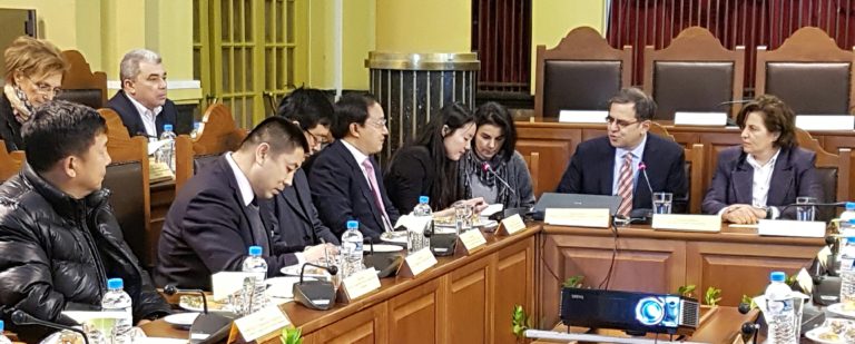 Από τη Κίνα στη Λέσβο: Συνεργασία Γεωπάρκων Yanging και Απολιθωμένου Δάσους