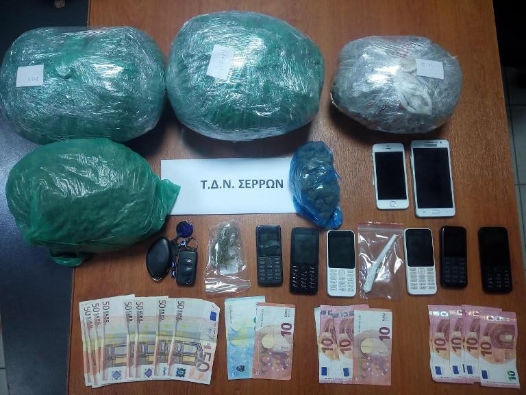 Σέρρες: Στα «φάκα» αστυνομικών 4 Αλβανοί για μεγάλη ποσότητα κάνναβης