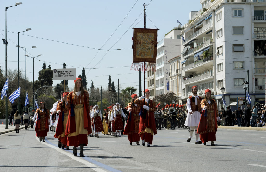 25η Μαρτίου: Παρελάσεις και ρυθμίσεις (video)