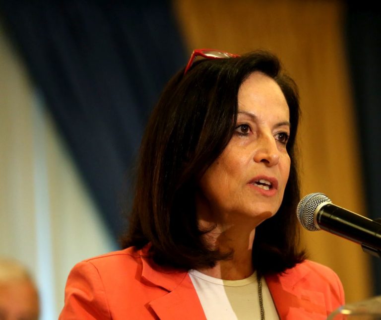 Α. Διαμαντοπούλου: “Ο πρωθυπουργός θα πάει τις εκλογές όσο γίνεται πιο μακριά” (audio)