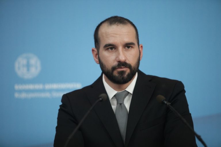 Σε τηλεμαχία καλεί τον Βασίλη Κικίλια ο Δημήτρης Τζανακόπουλος
