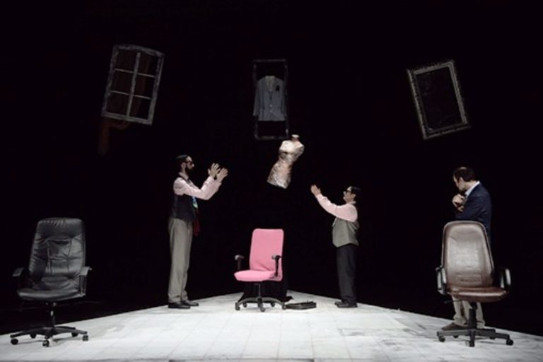 H παράσταση «NO EXIT» στο φεστιβάλ «Ανοιχτή Σκηνή-Θεατρικές φωνές της πόλης»
