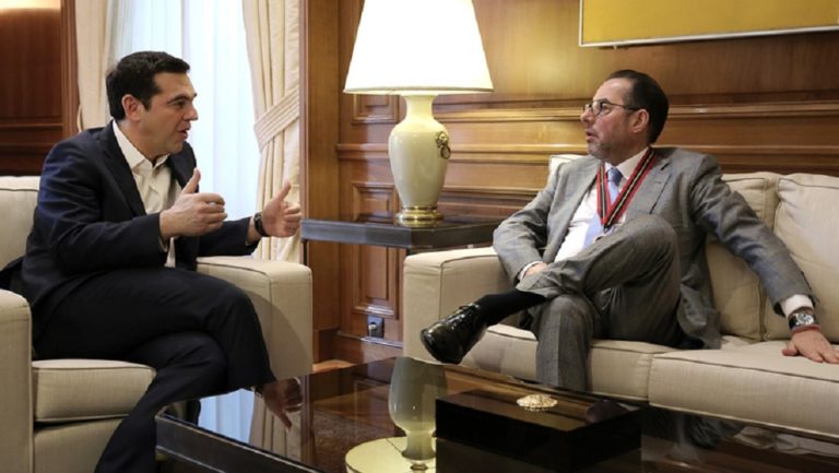 Τσίπρας -Πιτέλα: “‘Αμεση επαναφορά των συλλογικών διαπραγματεύσεων”