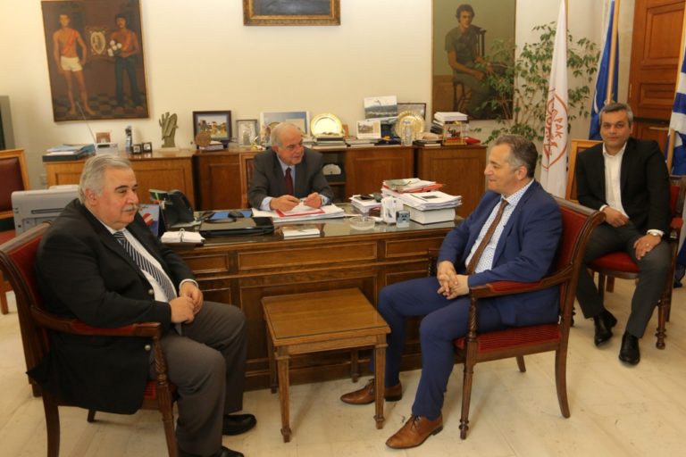 Αγοράζει απορριμματοφόρα ο δήμος Ηρακλείου
