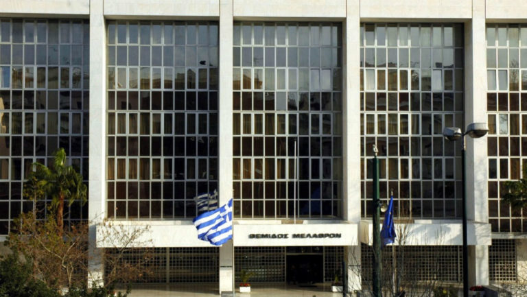 Αντιπαράθεση ΝΔ- ΣΥΡΙΖΑ για την έρευνα περί “στημένου” διαγωνισμού στη ΔΕΗ