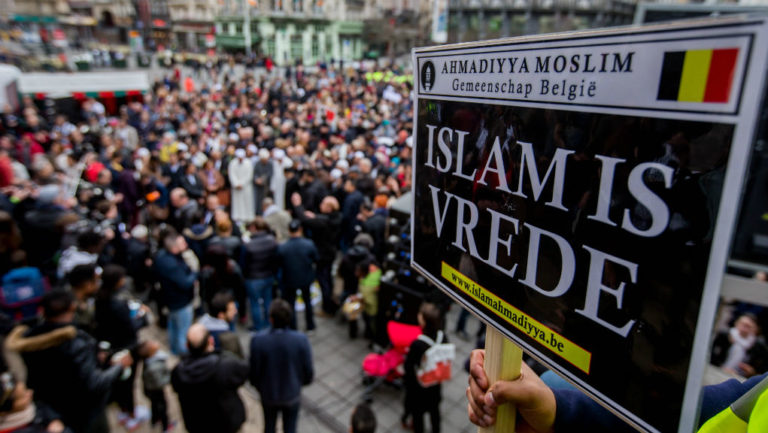 Ένας χρόνος από τις επιθέσεις στις Βρυξέλλες – Γιουνκέρ: “Οι τρομοκράτες απέτυχαν”