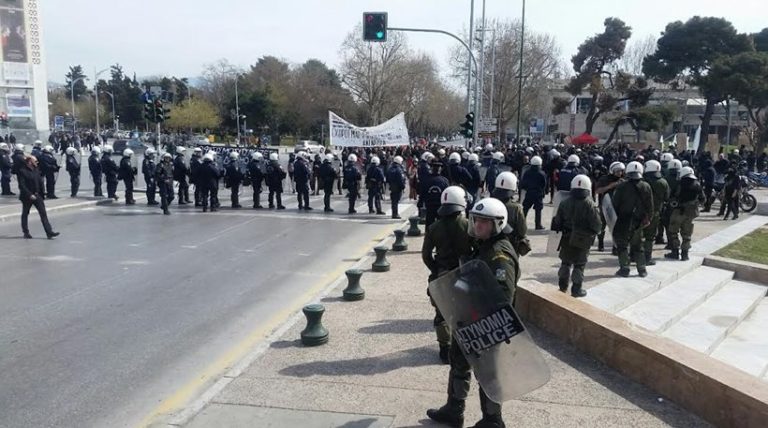 Τρεις συλλήψεις για τα επεισόδια στην παραλιακή λεωφόρο