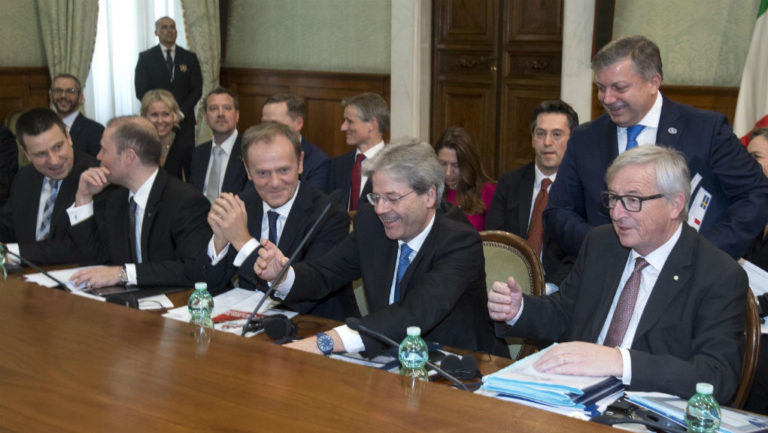 Π. Τζεντιλόνι: Να κάνουμε ό,τι μπορούμε για να προστατεύσουμε το κοινωνικό κεκτημένο