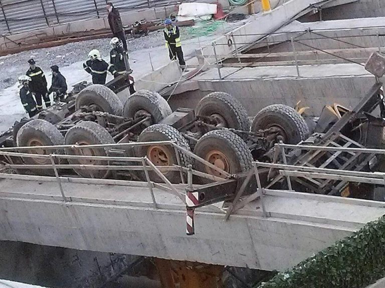 Κυκλοφοριακές ρυθμίσεις στην Καλαμαριά λόγω ανάσυρσης γερανού