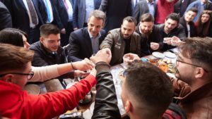 mitsotakis_tsikoudies