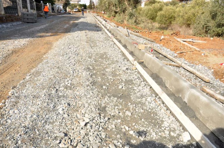 Εργασίες οδοποιίας στα Ν. Μουδανιά