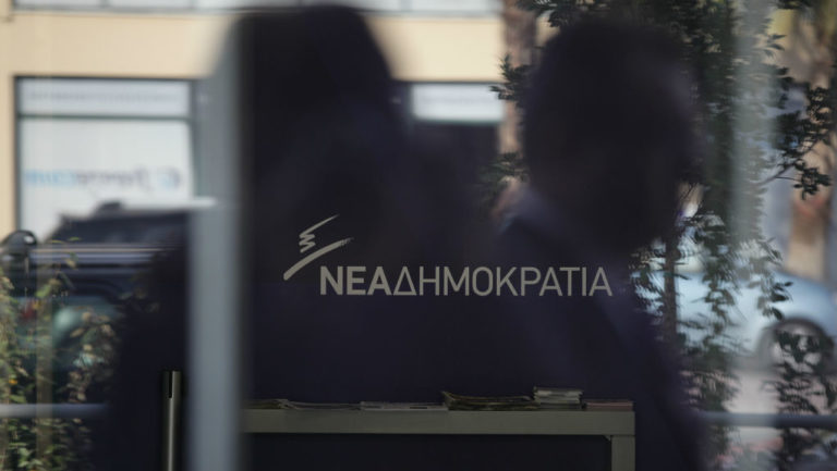 «Η κυβέρνηση παραπέμπει την έκδοση ασφαλών ταυτοτήτων μετά το 2019», λέει η ΝΔ