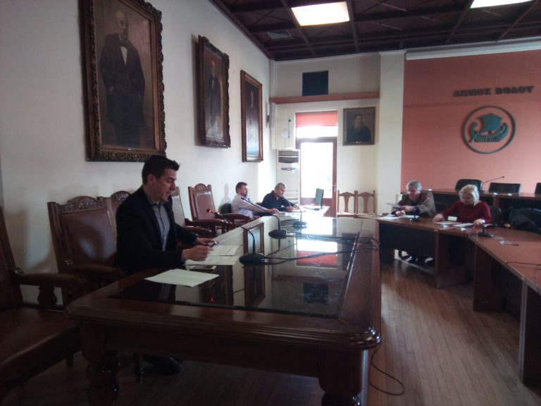 Βόλος: Ομόφωνα εγκρίθηκαν τα προνοιακά επιδόματα
