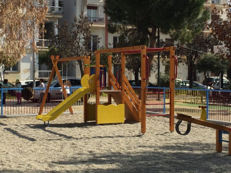 Βόλος: Παραδίδεται η παιδική χαρά στον Άγ. Κωνσταντίνο