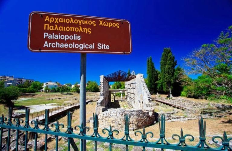Κέρκυρα: Δημοπρασία για νέα διαφημιστικά πλαίσια