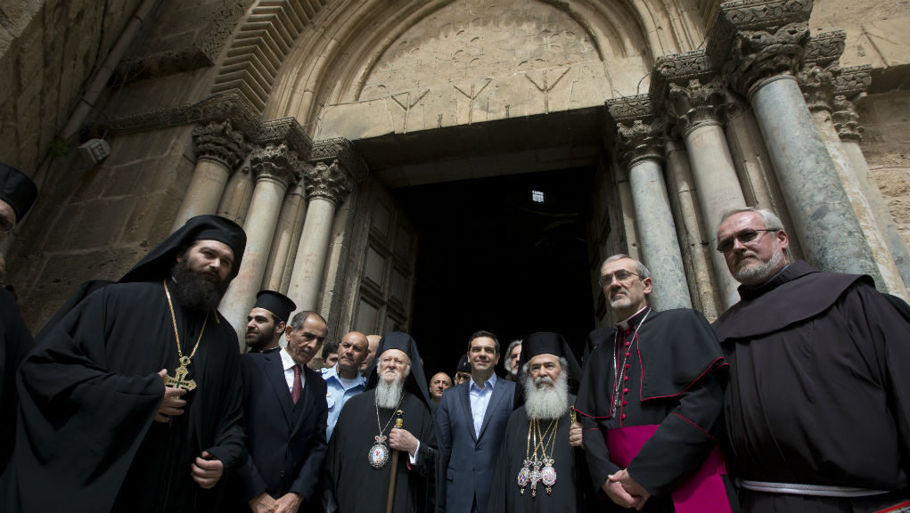 Ο Πανάγιος Τάφος παραδόθηκε ξανά στους προσκυνητές – Ιστορικές στιγμές (video)