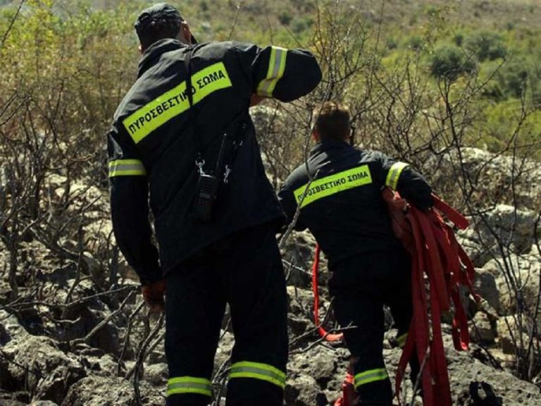 Προκηρύχθηκε ο διαγωνισμός για την πρόσληψη 962 εποχικών πυροσβεστών