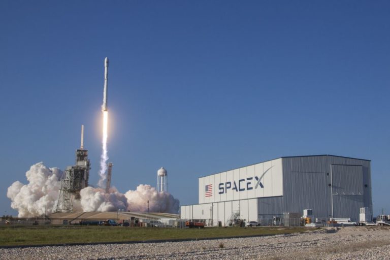 Η SpaceX έστειλε στο διάστημα πύραυλο από «δεύτερο χέρι»