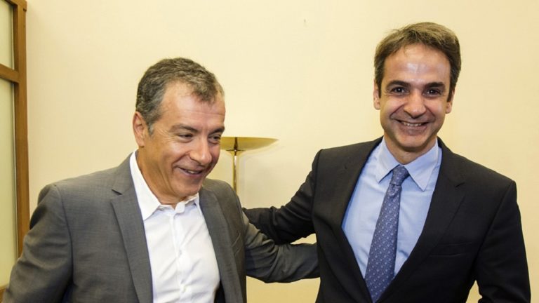 Συνάντηση Μητσοτάκη – Θεοδωράκη την Τρίτη