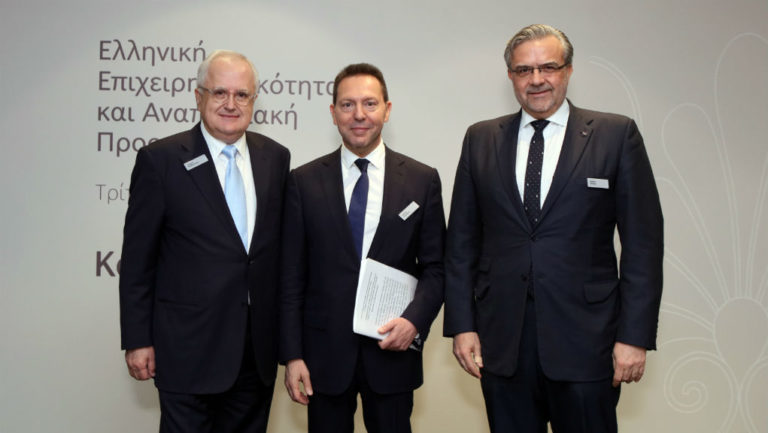 Στουρνάρας: Η καθυστέρηση βλάπτει-Τζανακόπουλος: Καταστροφολογία (video)