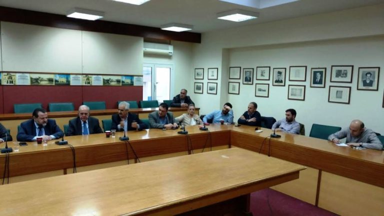 Ζητούν να μείνει το υποκατάστημα του ΕΦΚΑ