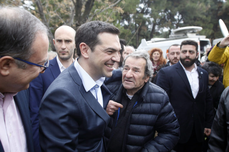 Αλ. Τσίπρας: “Τα κοινωνικά κινήματα αποτελούν το οξυγόνο της δημοκρατίας”