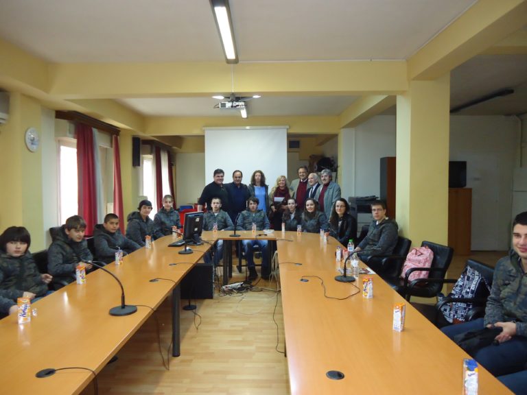 Ορχήστρα Βούλγαρων μαθητών στον Αντιπεριφερειάρχη Καρδίτσας