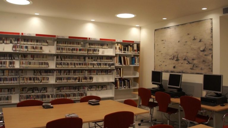ΕΡΤ2 – Βιβλιοθήκες της Αθήνας:«Βιβλιοθήκη Ισπανικού Ινστιτούτου (Θερβάντες)»