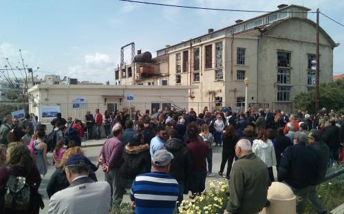 Δυναμική διαμαρτυρία από κατοίκους Α. Νικολάου κατά ΔΕΔΔΗΕ